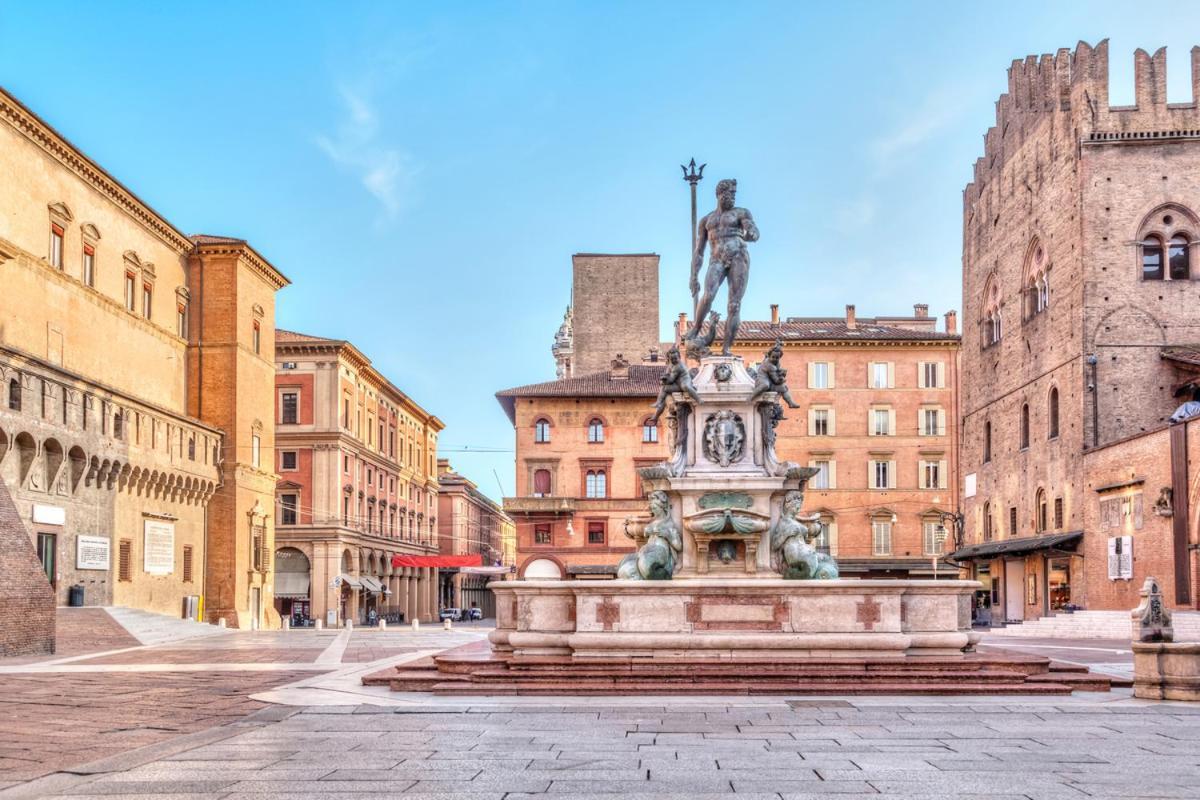 Piazza Maggiore-Luxury Apartment-Elegant Terrace Bologna Exterior photo